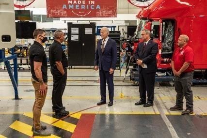 President-Joe-Biden-Speaking-With-Mack-Trucks-Executives-At-Lehigh-Valley-Operations-7.28.21